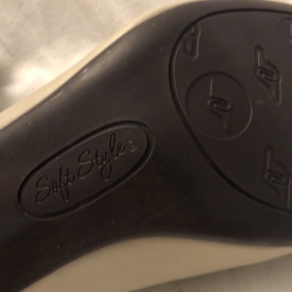 New Soft Style Hush Puppies Guilana Pump Size 8.5 - Picture 8 of 11